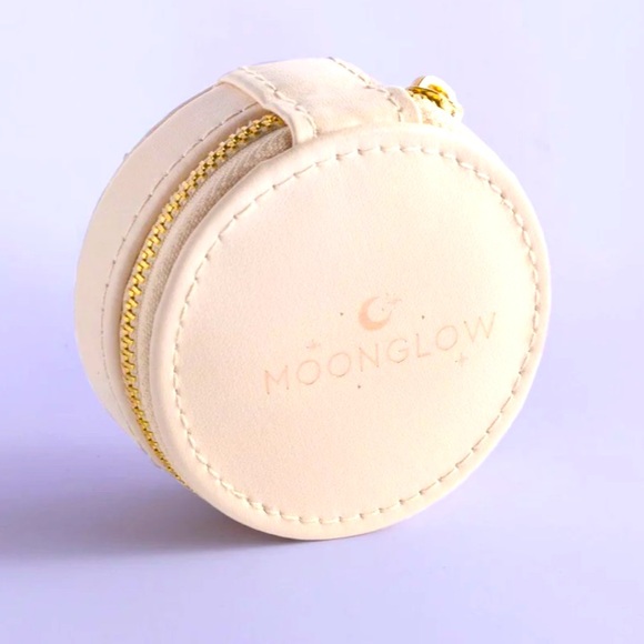 New in stock! - Moon glow Jewelry case! - Picture 1 of 3